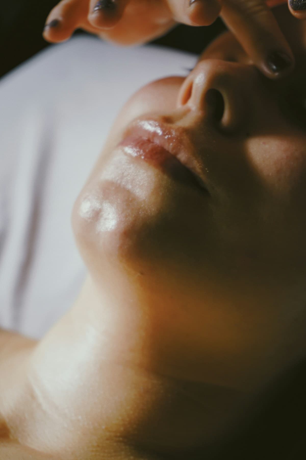 A quiet moment during a professional facial massage